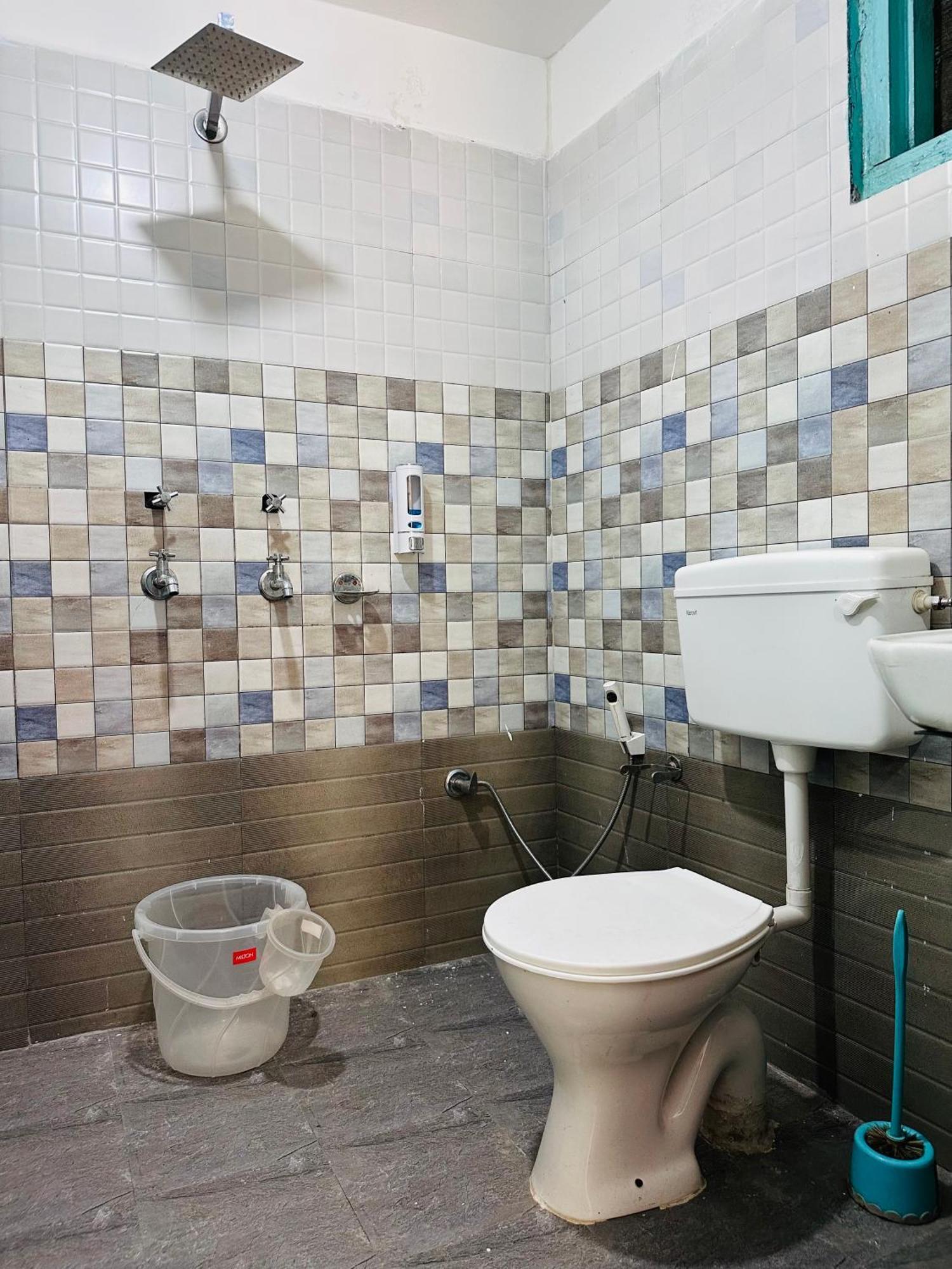 Hostel 360 Degree, Jibhi Eksteriør bilde